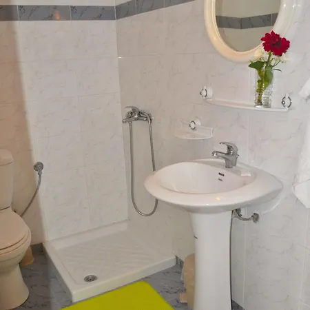 Daire Apartments, Adult And Childrens Pool, Sea View - Beach, Corfu *